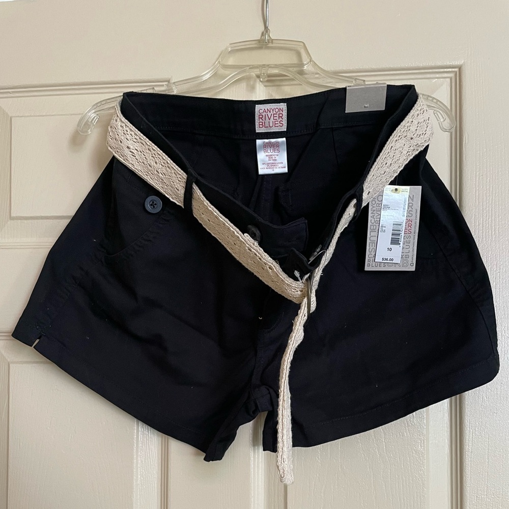 Canyon River Blues Women's Black Shorts with Cream Belt